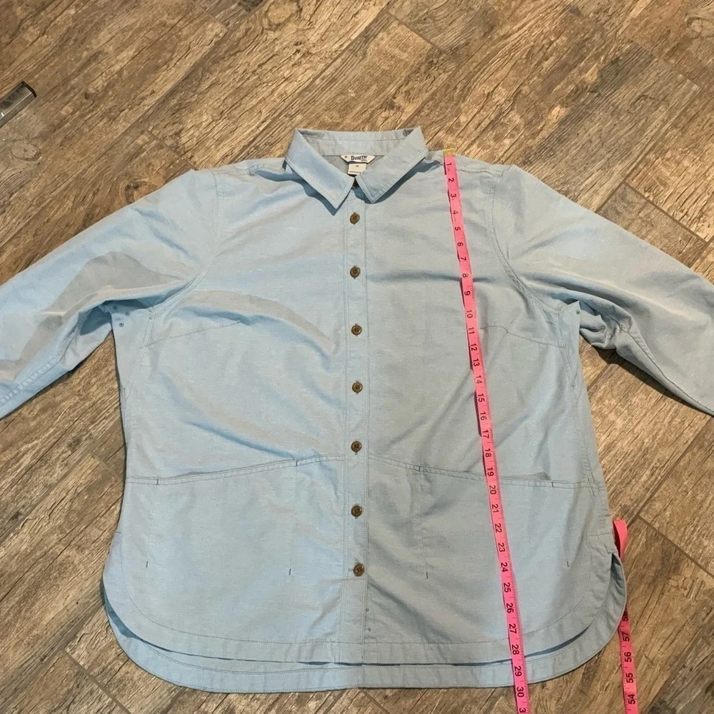 Men’s Duluth Trading Co light blue long sleeve button up long sleeve shirt